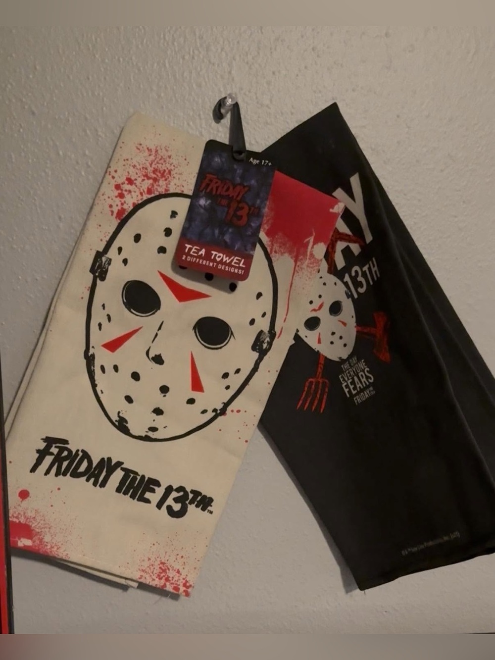 Friday the 13th hand towel set